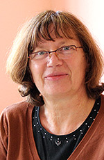 Irene Neumann, Steuerfachangestellte